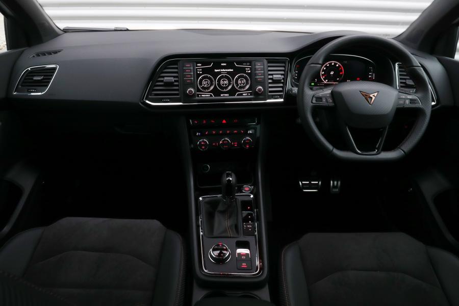 Торпедо Cupra Ateca 2018 года  (UK) (фото 17 из 41)